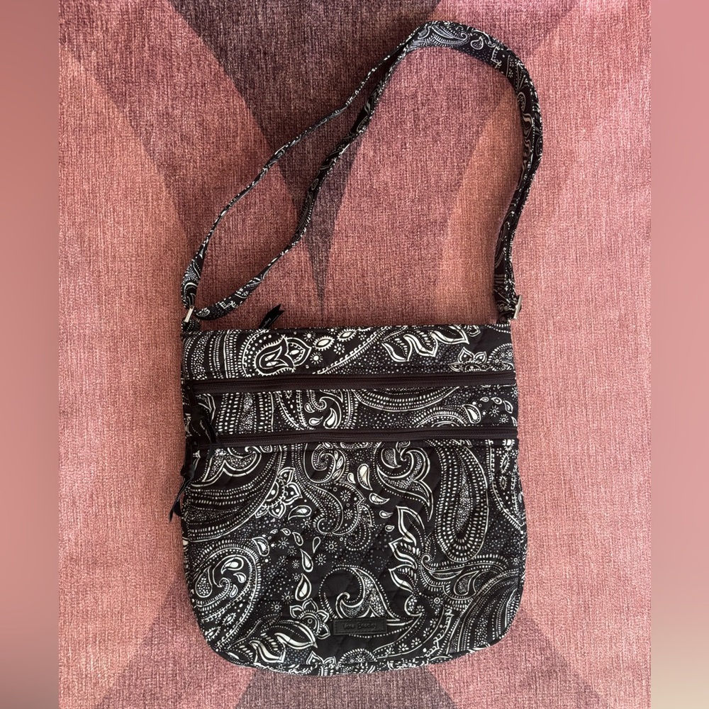 Vera Bradley Trio Zip Cross Body Bag in Stellar Paisley